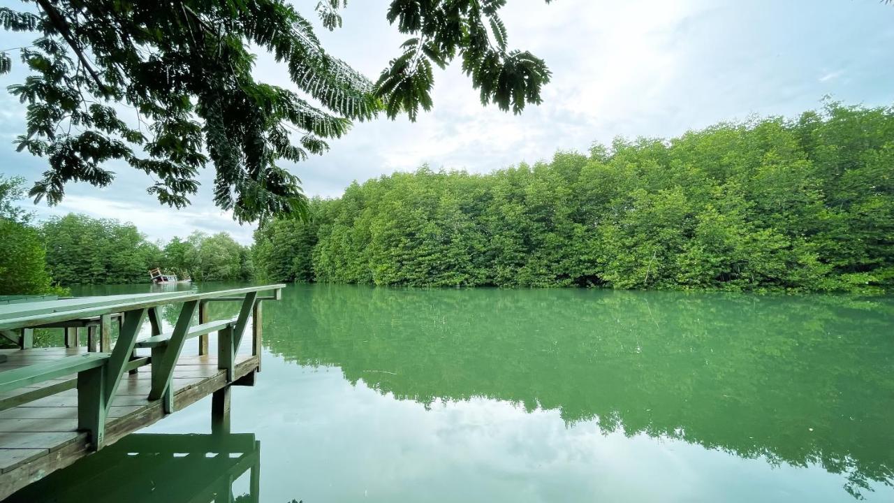 Rimsira Villa Chumphon Exteriör bild