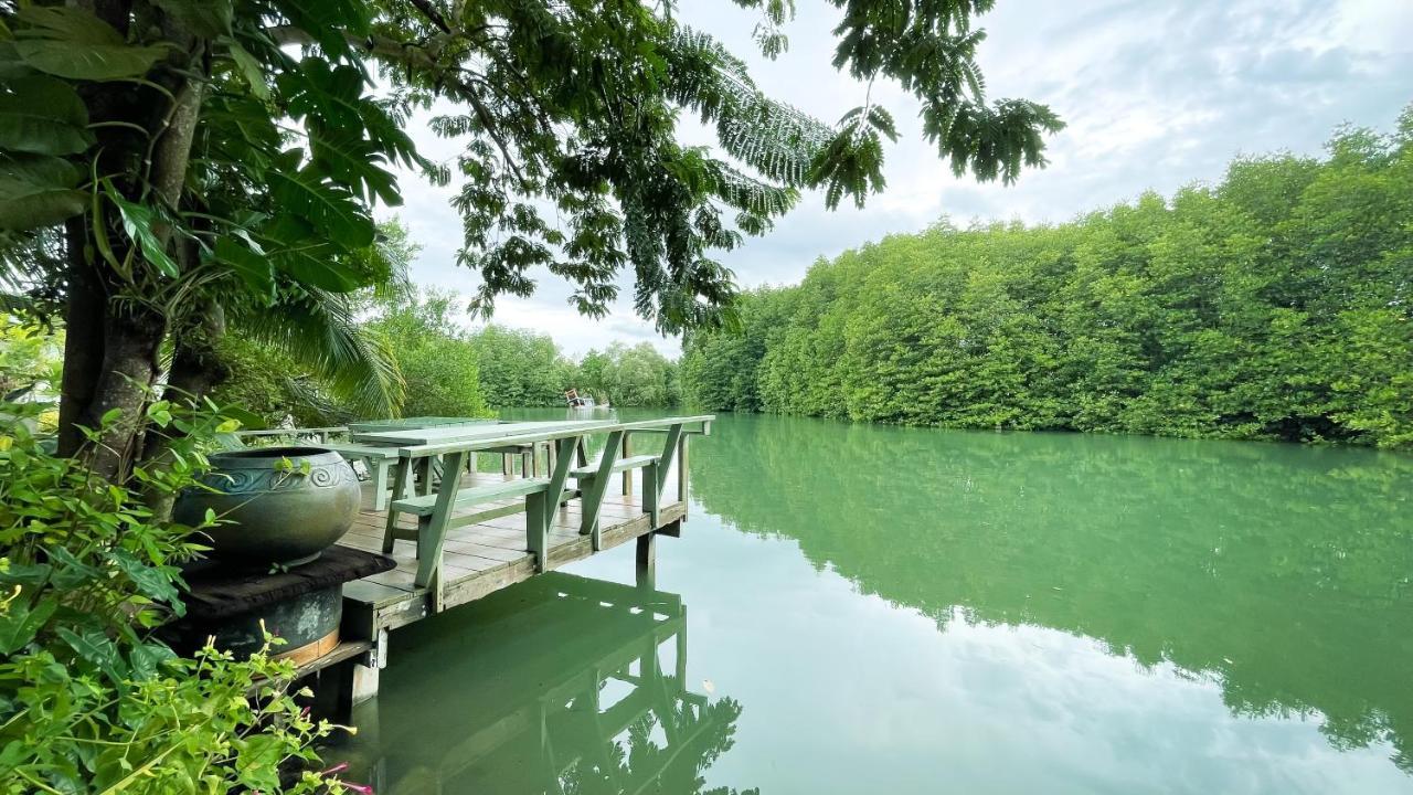 Rimsira Villa Chumphon Exteriör bild