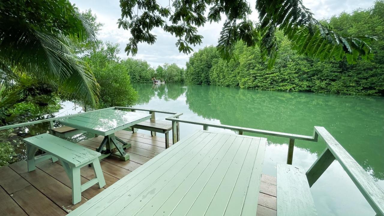 Rimsira Villa Chumphon Exteriör bild