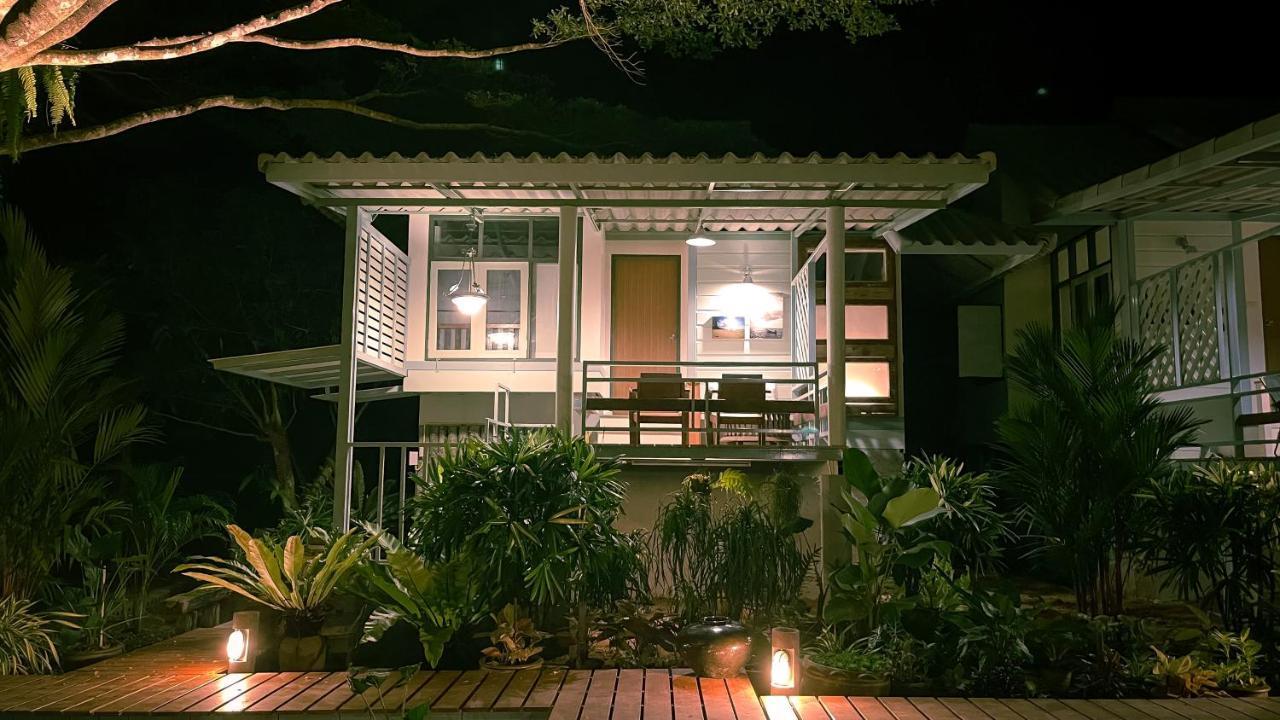 Rimsira Villa Chumphon Exteriör bild